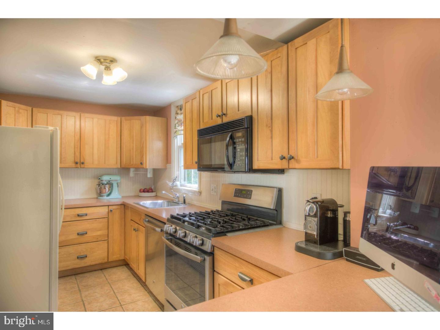 14 Holbrook Road Havertown, PA 19083 - Photo 8 of 21 Kitchen