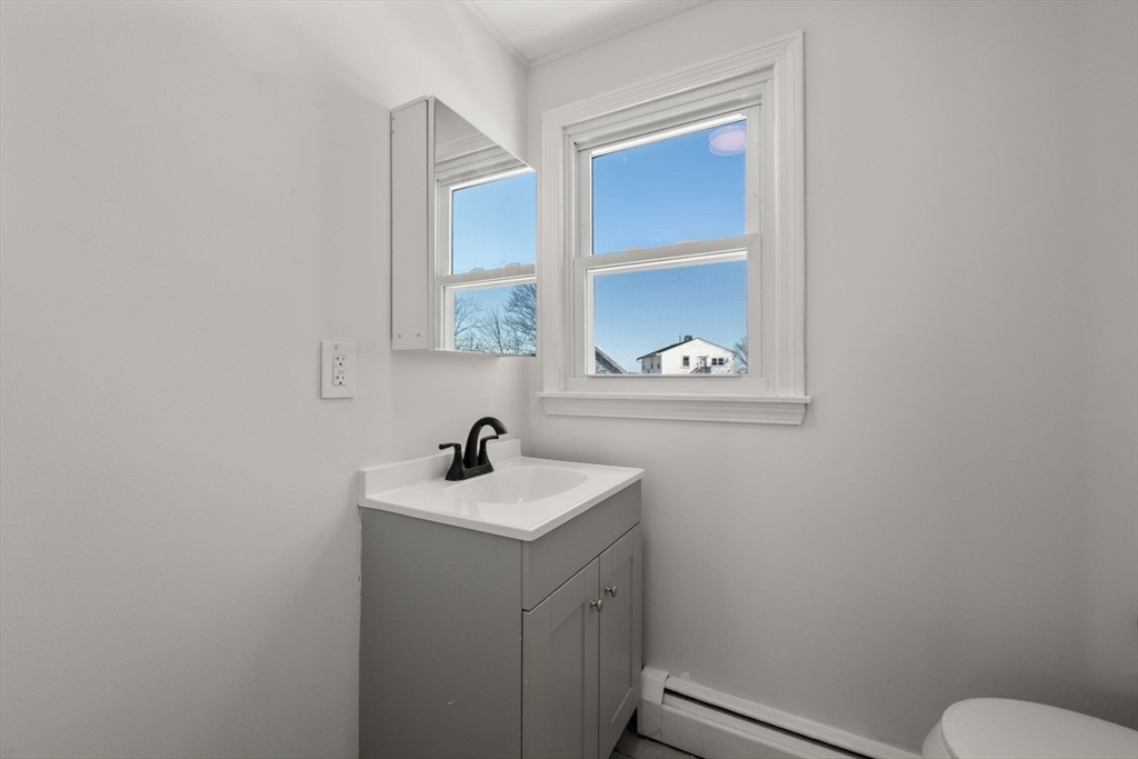 15 Crescent Street, Unit D Lawrence, MA 01841 - Photo 9 of 27