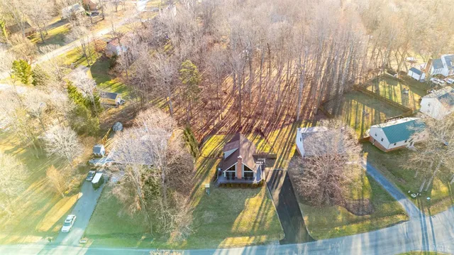 $379,900 | 304 Cambridge Drive, Lynchburg, VA 24503