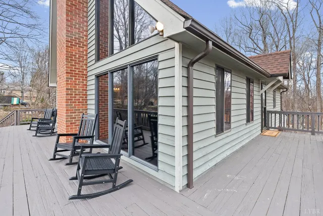 $379,900 | 304 Cambridge Drive, Lynchburg, VA 24503