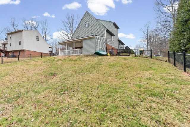 $379,900 | 304 Cambridge Drive, Lynchburg, VA 24503