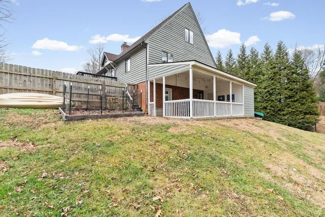 $379,900 | 304 Cambridge Drive, Lynchburg, VA 24503