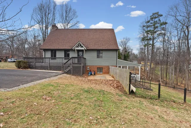 $379,900 | 304 Cambridge Drive, Lynchburg, VA 24503