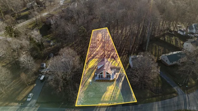 $379,900 | 304 Cambridge Drive, Lynchburg, VA 24503