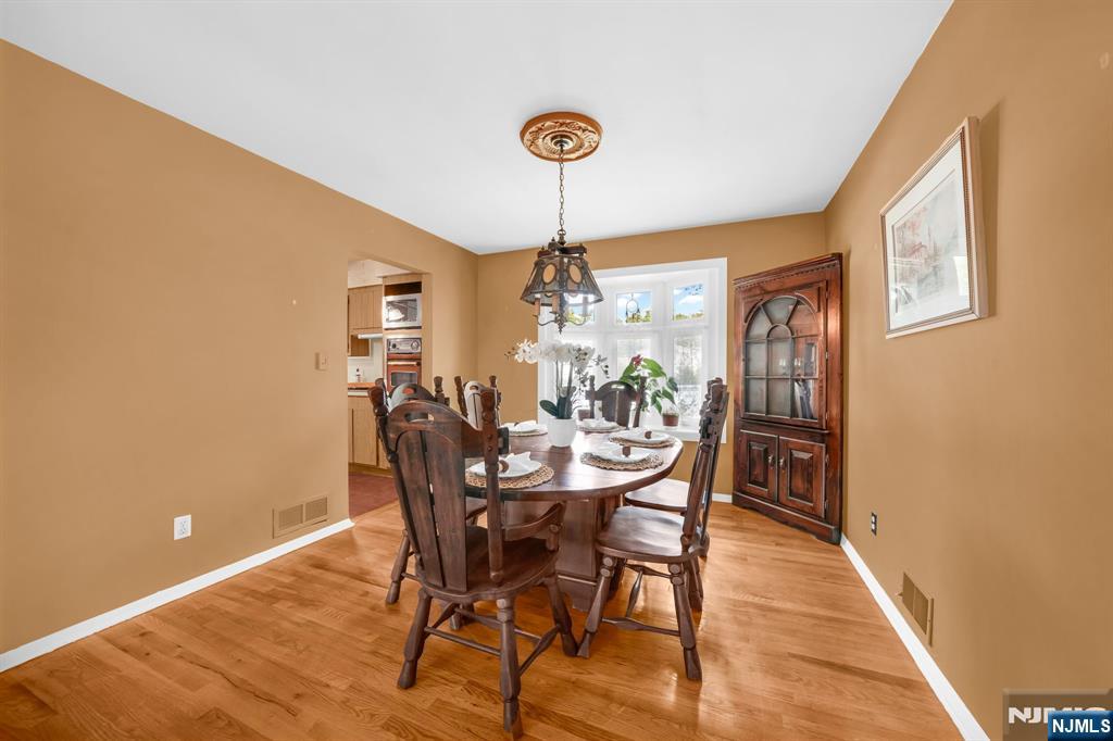 19 Lawrence Road Wayne, NJ 07470 - Photo 7 of 33