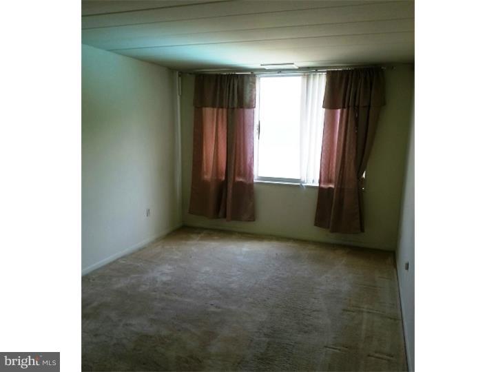 2300 Riddle Avenue, Unit 202 Wilmington, DE 19806 - Photo 6 of 10 Bedroom - Main