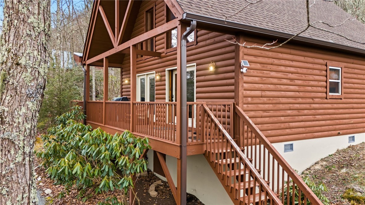 20 Cabin Ridge Lane Banner Elk, NC 28604 - Photo 2 of 36
