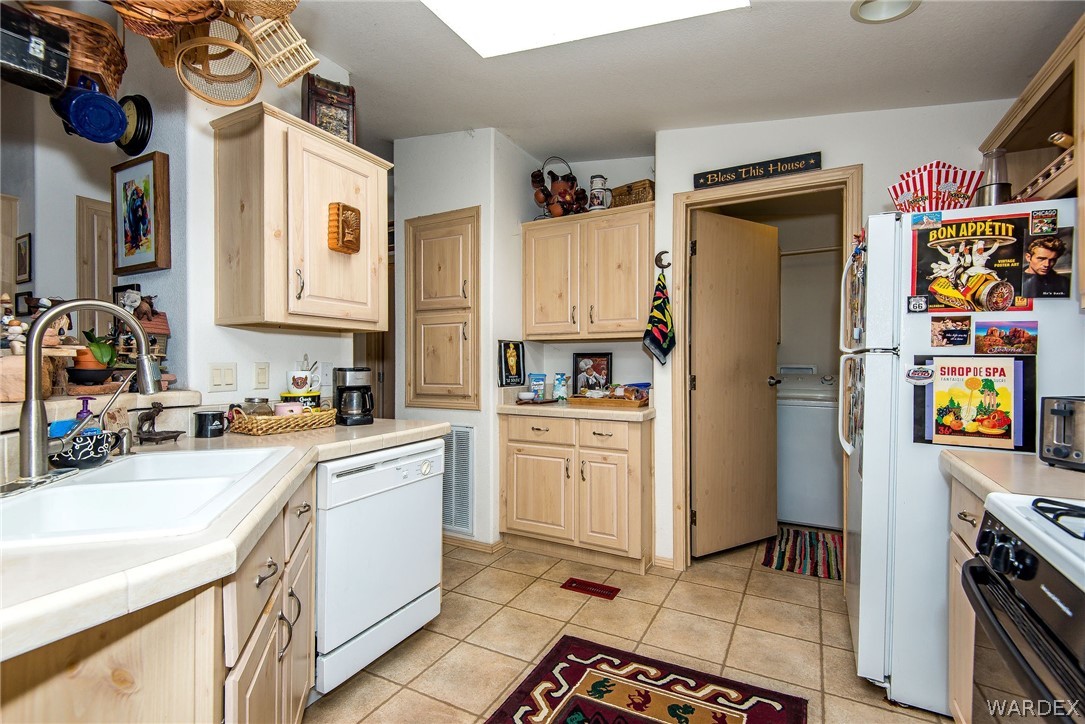 2350 Adobe Road, Unit 92 Bullhead City, AZ 86442 - Photo 10 of 40