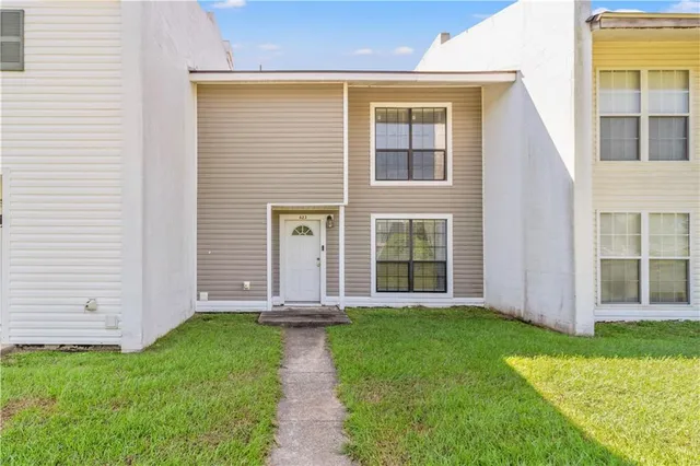 $199,500 | 623 Woodyard Drive, Unit 2, Natchitoches, LA 71457
