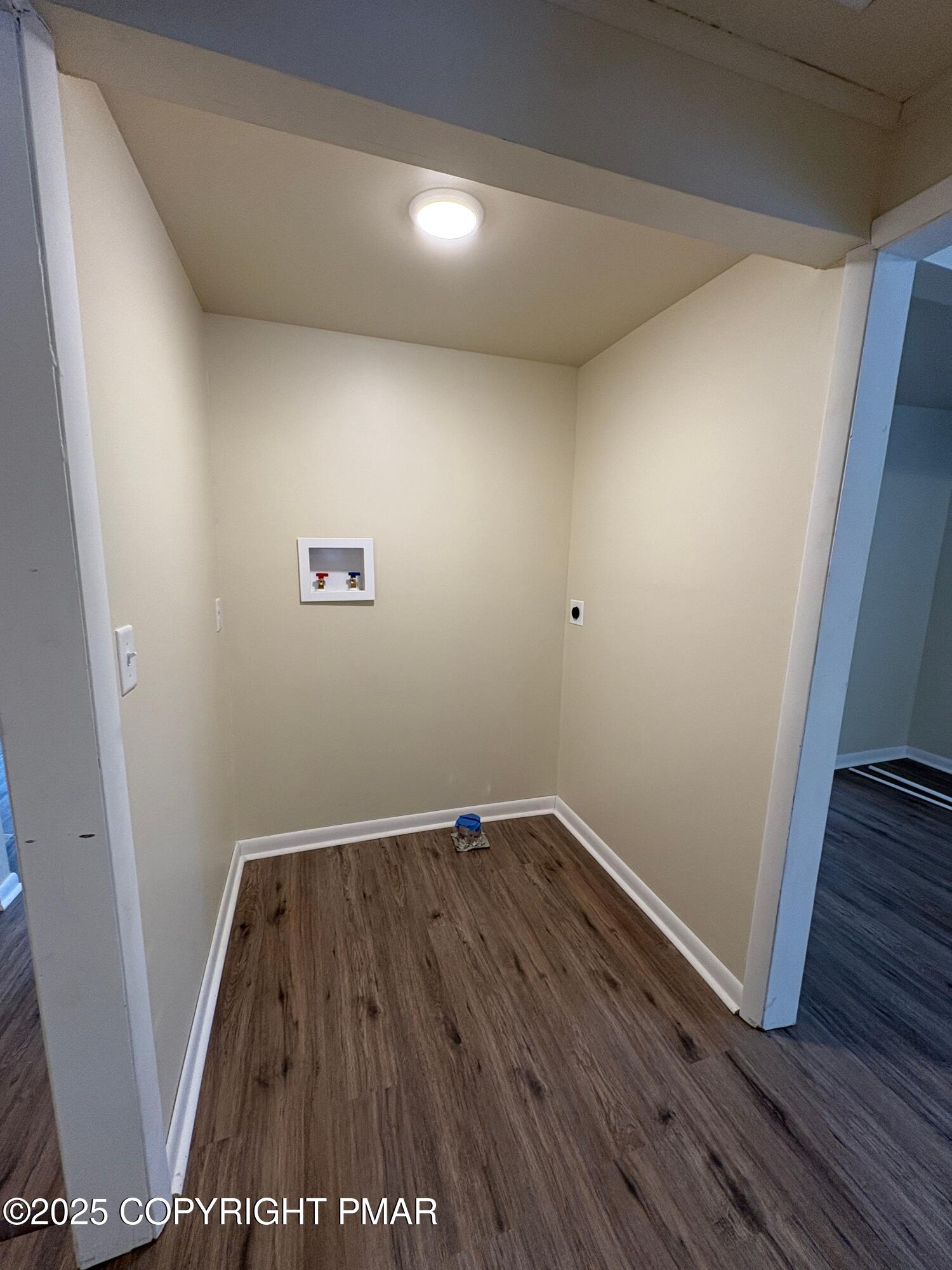 2535 Route 390 Canadensis Pa Canadensis, PA 18325 - Photo 4 of 11 original (3)