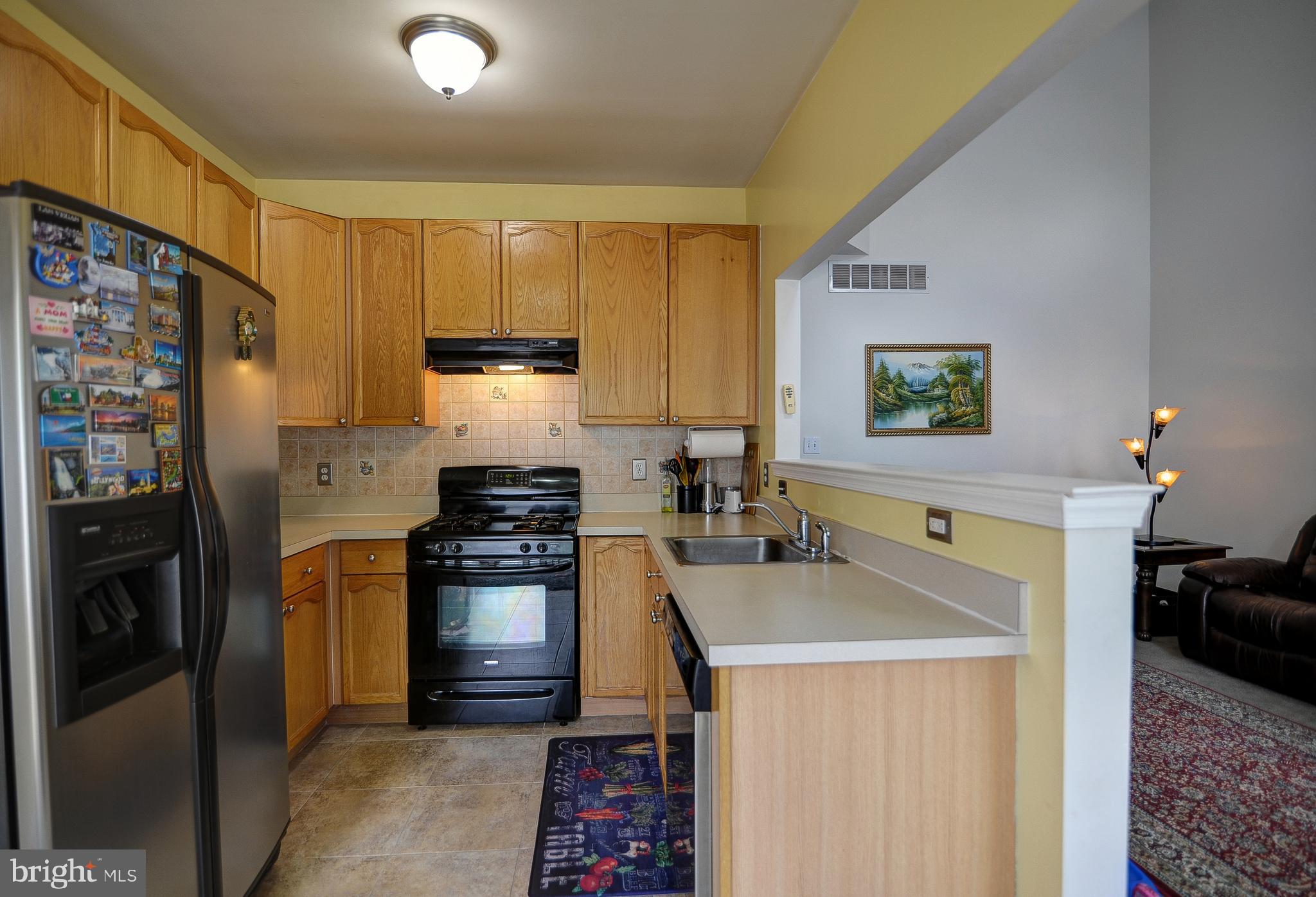 30 Windingbrook Road Bordentown, NJ 08505 - Photo 13 of 31 Kitchen