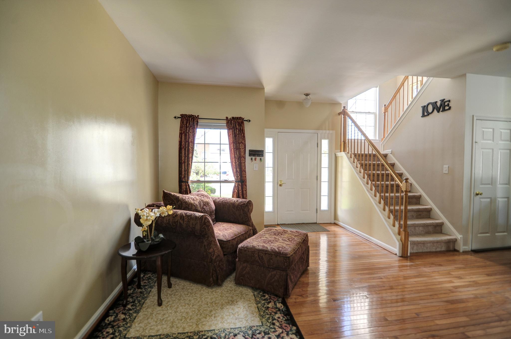 30 Windingbrook Road Bordentown, NJ 08505 - Photo 6 of 31 Living Room