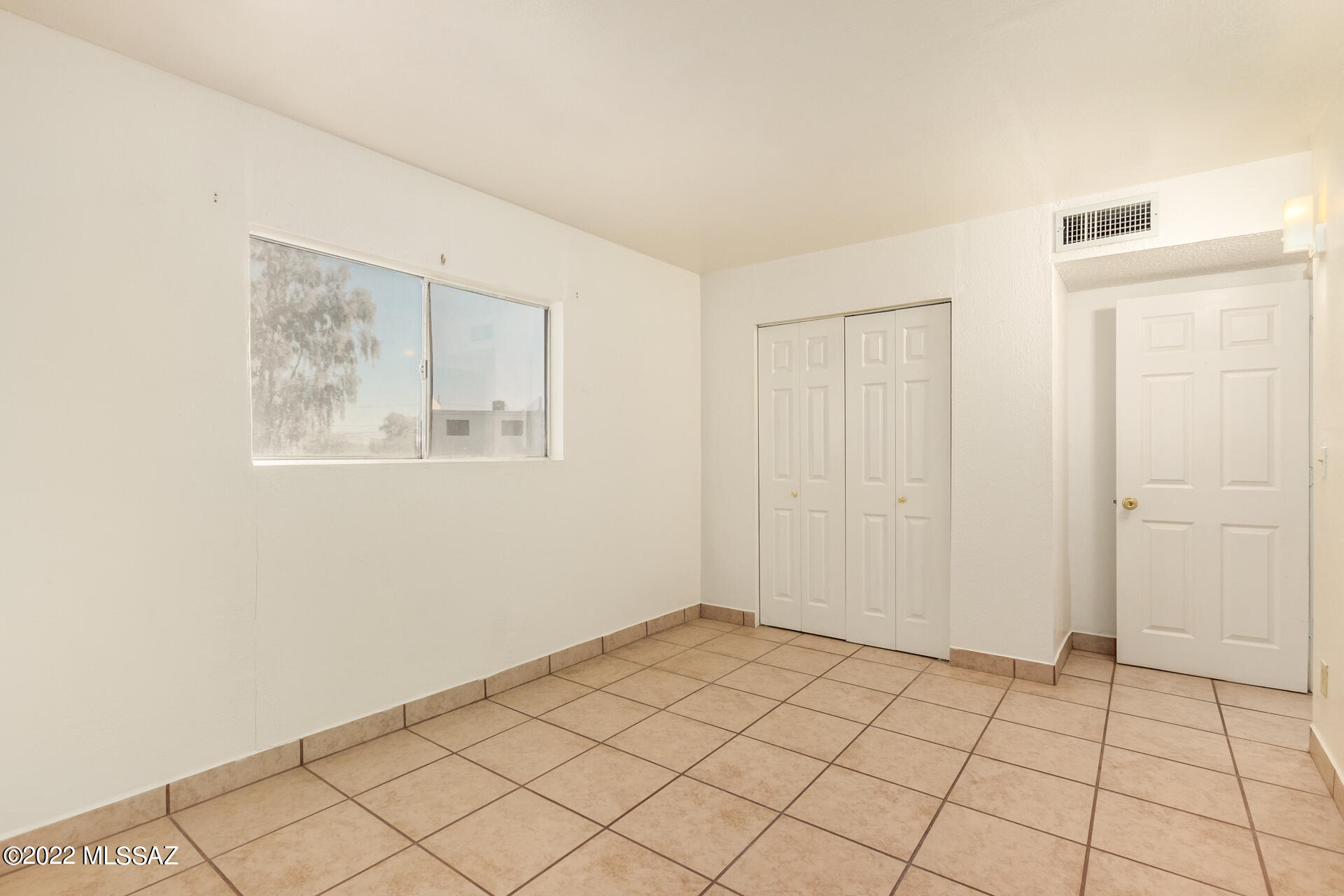 3506 South Mission Road, Unit E Tucson, AZ 85713 - Photo 14 of 25