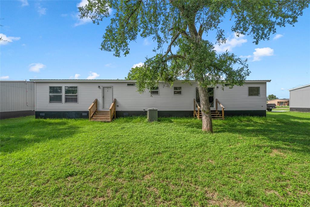 4405 Rocking K Drive Bellmead, TX 76705 - Photo 7 of 16 Gallery Image 7