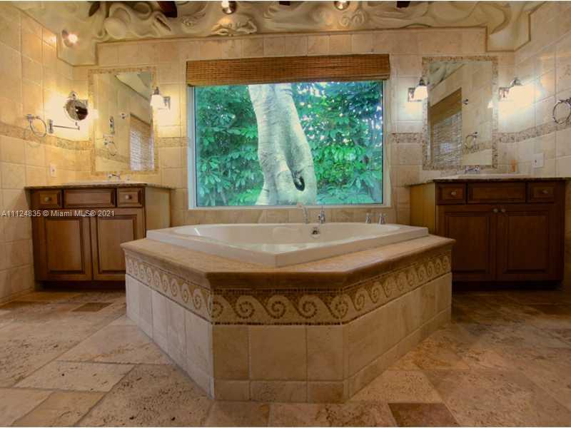 7975 Sunset Drive Miami, FL 33143 - Photo 9 of 21 a view of jacuzzi