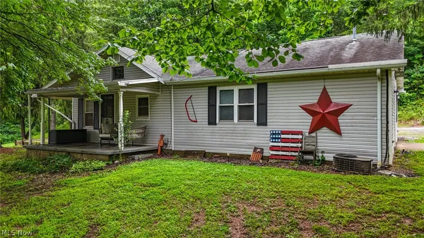 $190,000 | 19010 Highway 550, Marietta, OH 45750