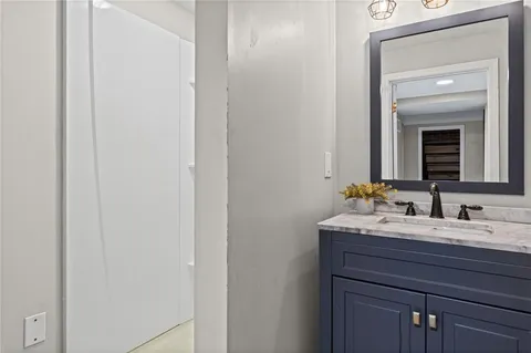 $230,000 | 11230 College Avenue, Kansas City, MO 64137