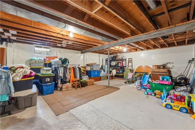 $649,500 | 10300 West 164th Street, Overland Park, KS 66221