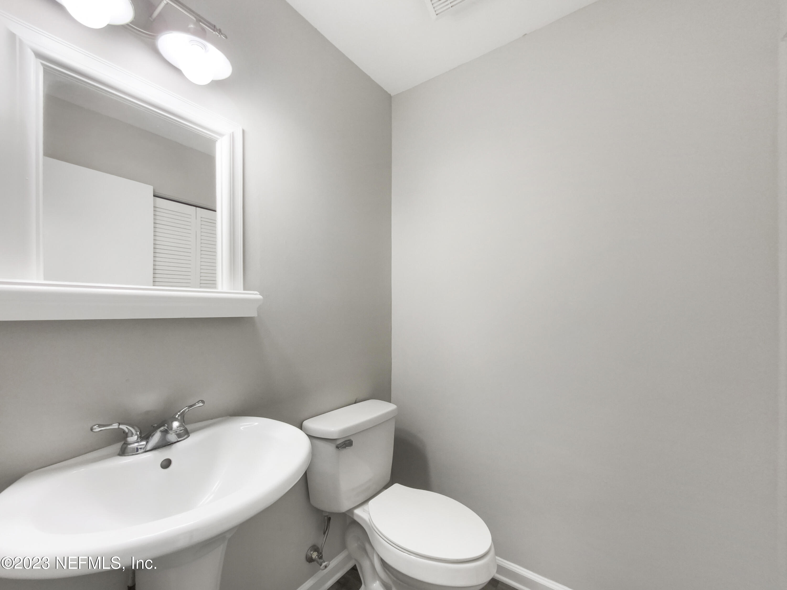 3801 Crown Point Road, Unit 2173 Jacksonville, FL 32257 - Photo 7 of 24 listing_6