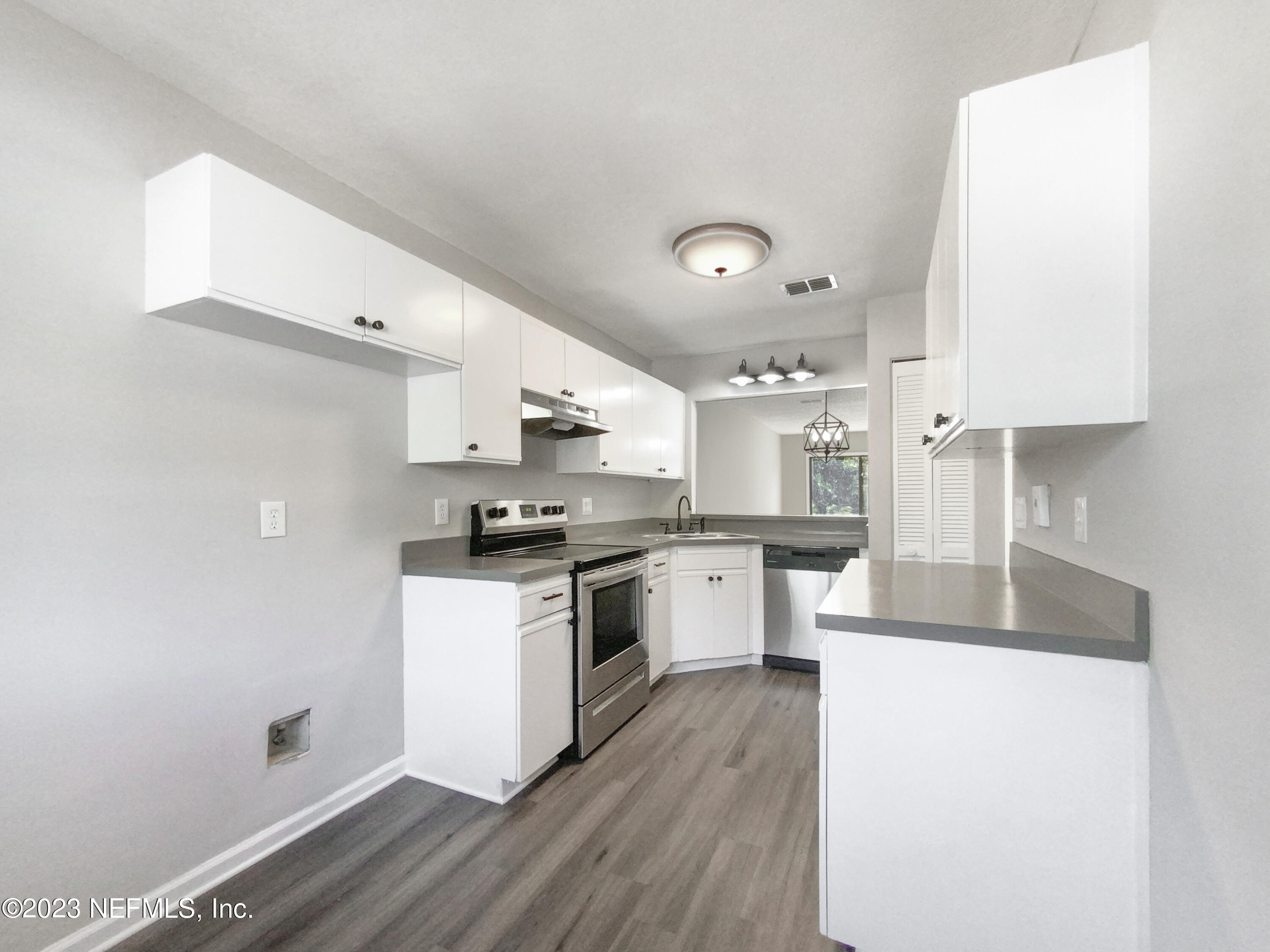 3801 Crown Point Road, Unit 2173 Jacksonville, FL 32257 - Photo 9 of 24 listing_8