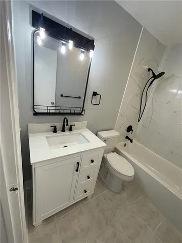 $1,050 | 3126 Edenborn Avenue, Unit 503, Metairie, LA 70002