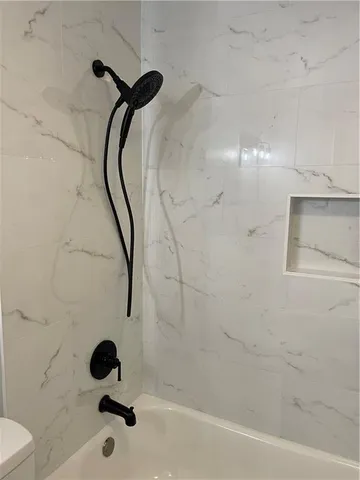 $1,050 | 3126 Edenborn Avenue, Unit 503, Metairie, LA 70002