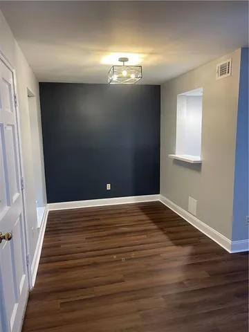 $1,050 | 3126 Edenborn Avenue, Unit 503, Metairie, LA 70002