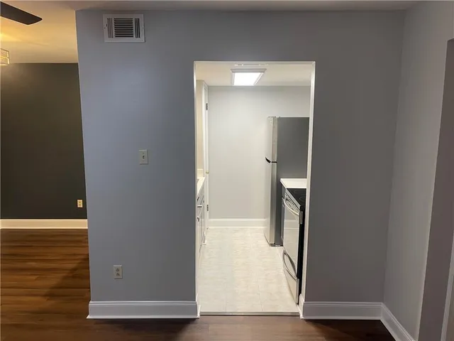 $1,050 | 3126 Edenborn Avenue, Unit 503, Metairie, LA 70002