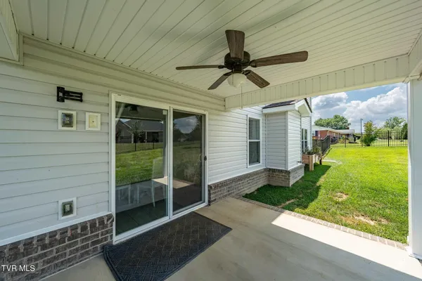 $574,000 | 102 Mountain View Circle, Piney Flats, TN 37686