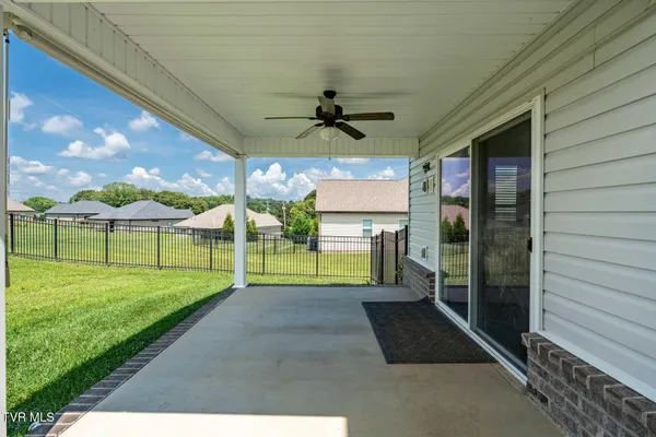 $574,000 | 102 Mountain View Circle, Piney Flats, TN 37686