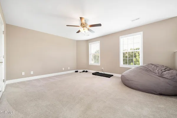 $574,000 | 102 Mountain View Circle, Piney Flats, TN 37686