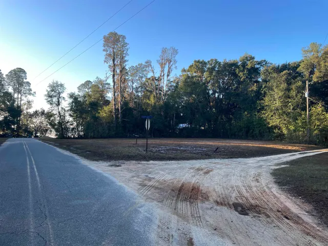 $39,000 | 890 Drake Acres Road, Quincy, FL 32351