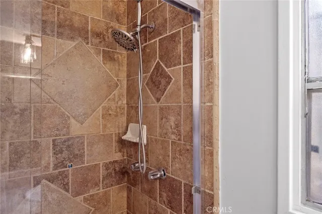 $2,995 | 5183 Inglewood Boulevard, Culver City, CA 90230