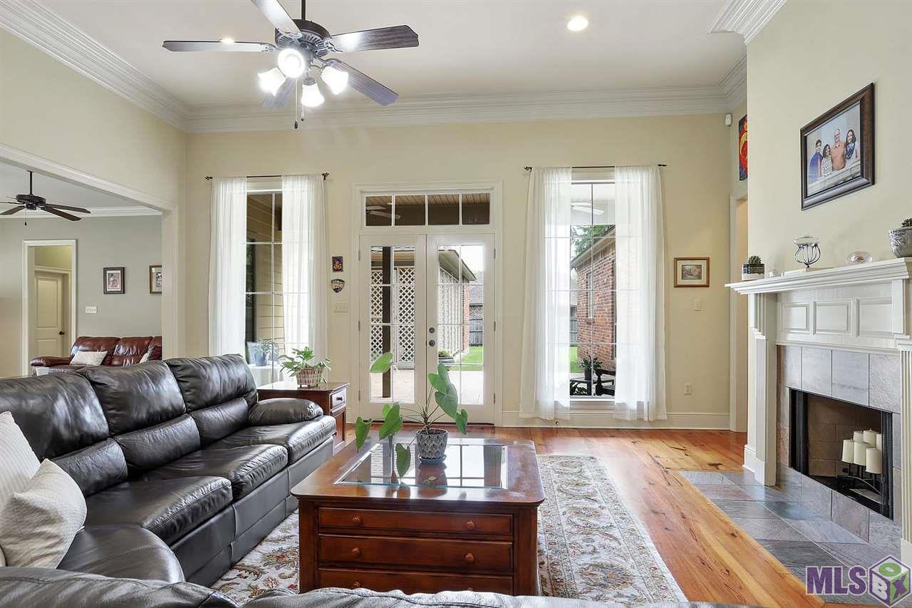 10717 Royal Ridge Avenue Baton Rouge, LA 70810 - Photo 5 of 20