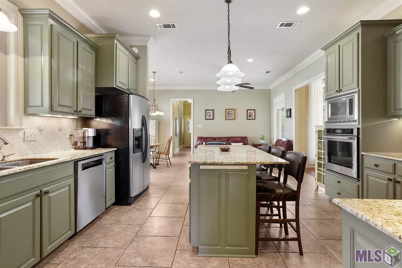 10717 Royal Ridge Avenue Baton Rouge, LA 70810 - Photo 10 of 20
