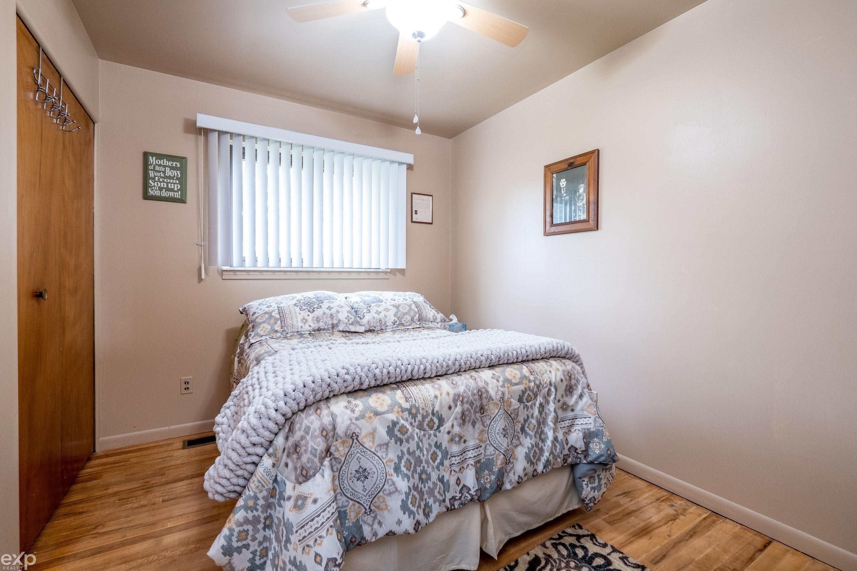 26540 Hoover Road Warren, MI 48089 - Photo 16 of 36