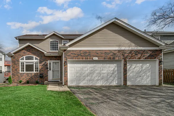 $474,900 | 441 North Crooked Lake Lane, Lindenhurst, IL 60046
