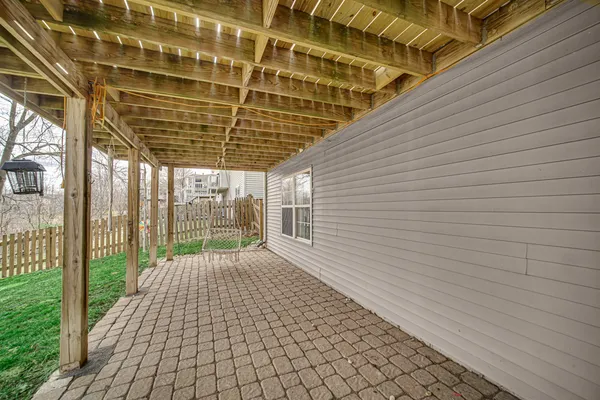 $474,900 | 441 North Crooked Lake Lane, Lindenhurst, IL 60046