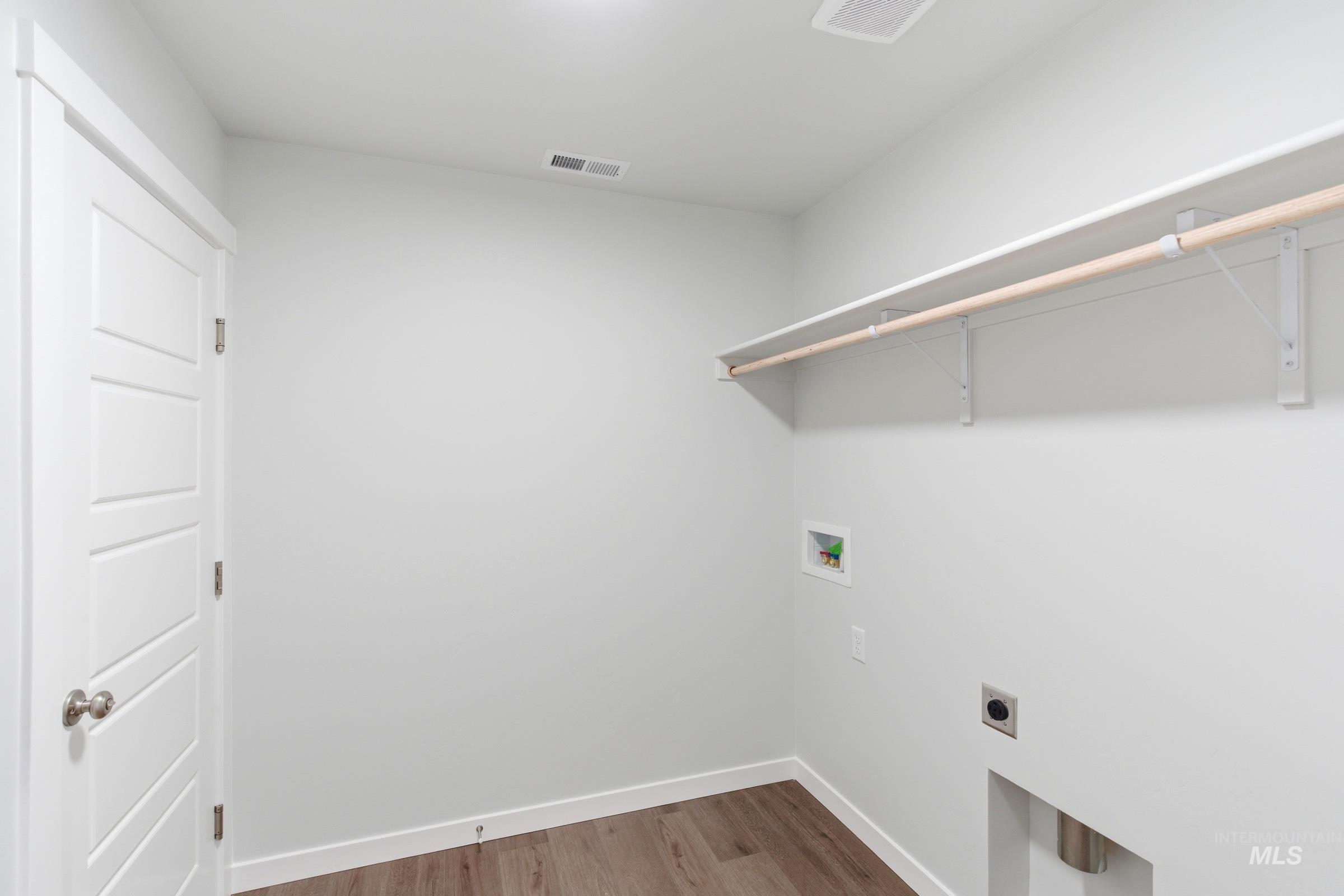 1059 West Jasper Street Meridian, ID 83642 - Photo 18 of 23 Laundry room