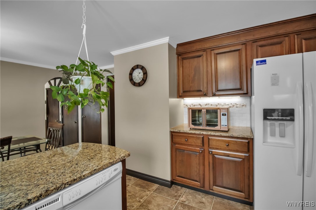 113 Belvoir Road Amherst, NY 14221 - Photo 17 of 50