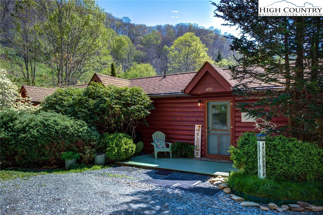 492 Willard Johnson Road Vilas, NC 28692 - Photo 6 of 42 Gallery Image 6