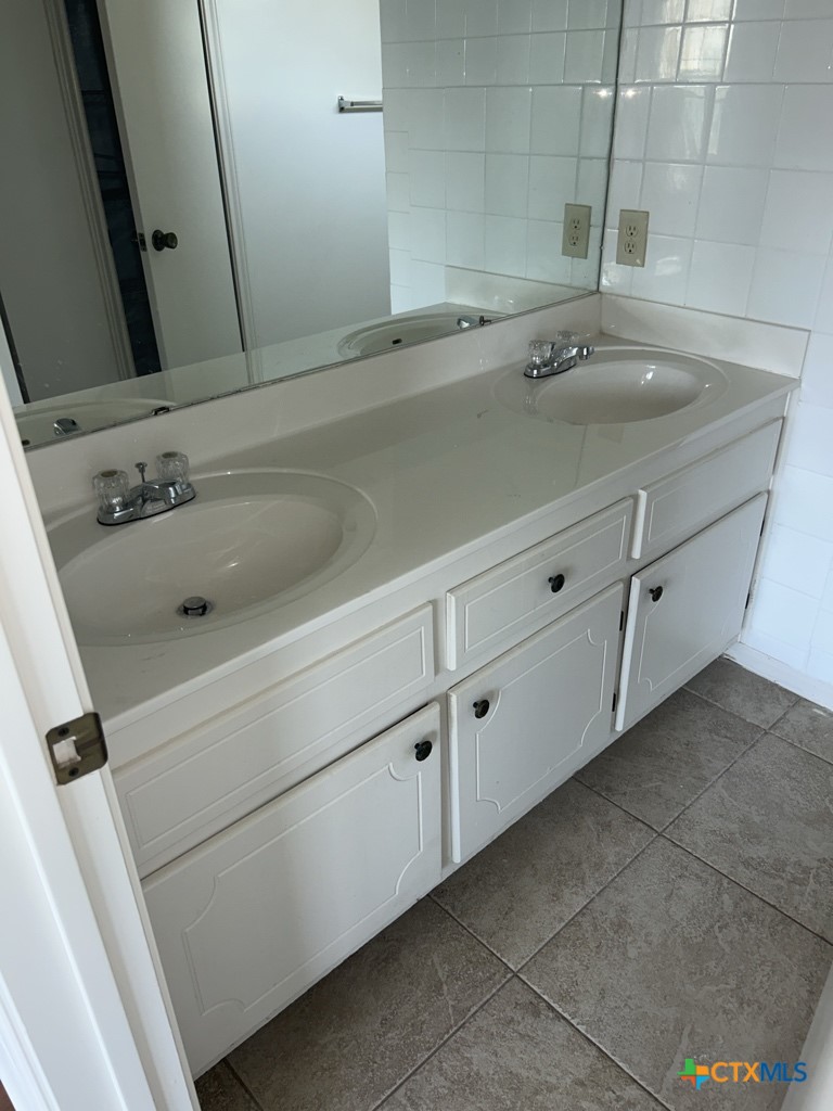 215 Robertstown Road Copperas Cove, TX 76522 - Photo 11 of 25