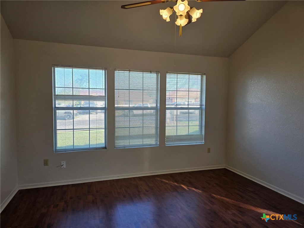 215 Robertstown Road Copperas Cove, TX 76522 - Photo 8 of 25