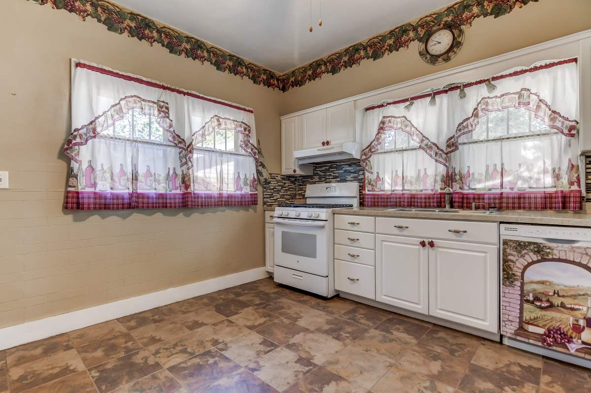 1329 North Stephens Avenue Springfield, IL 62702 - Photo 6 of 36
