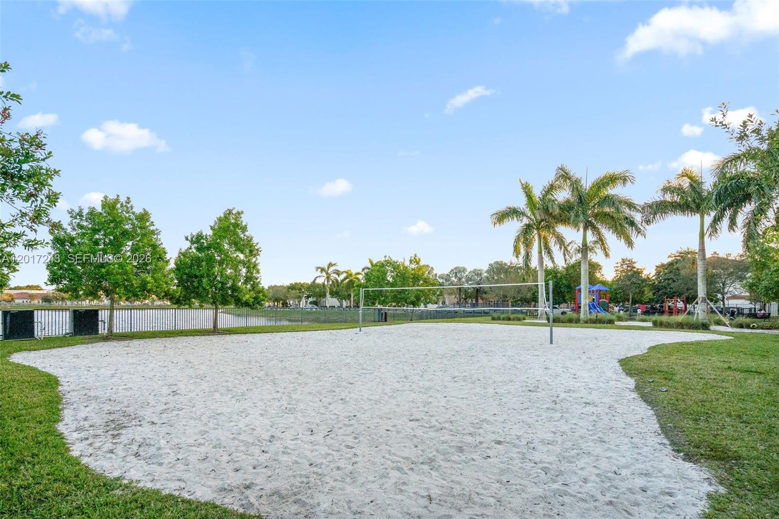 9243 Southwest 170th Avenue Miami, FL 33196 - Photo 34 of 36
