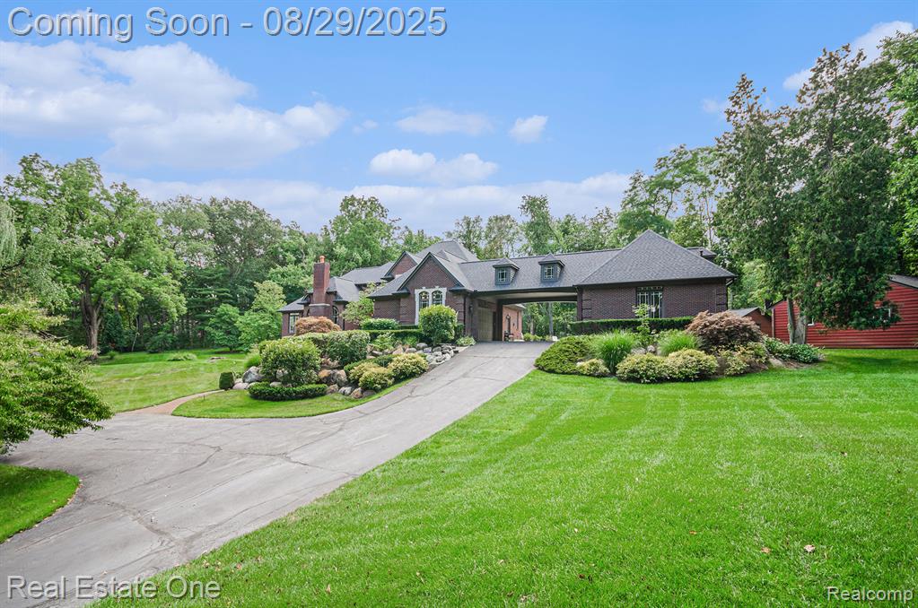 6040 North Rochester Road Rochester Hills, MI 48306 - Photo 3 of 45