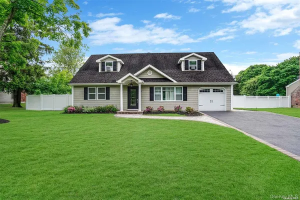 $4,900 | 278 Pipe Stave Hollow Road, Mount Sinai, NY 11766