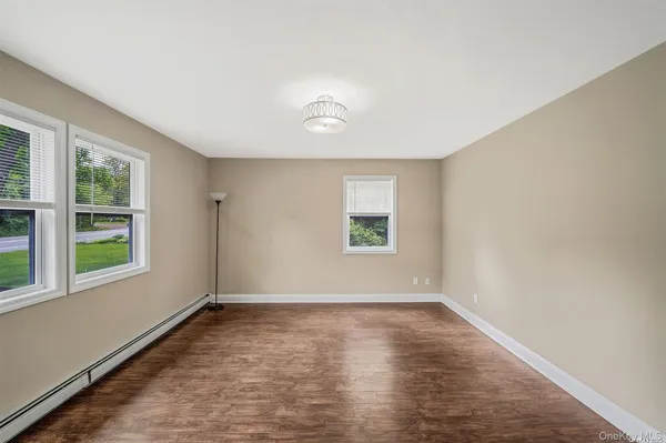 $4,900 | 278 Pipe Stave Hollow Road, Mount Sinai, NY 11766