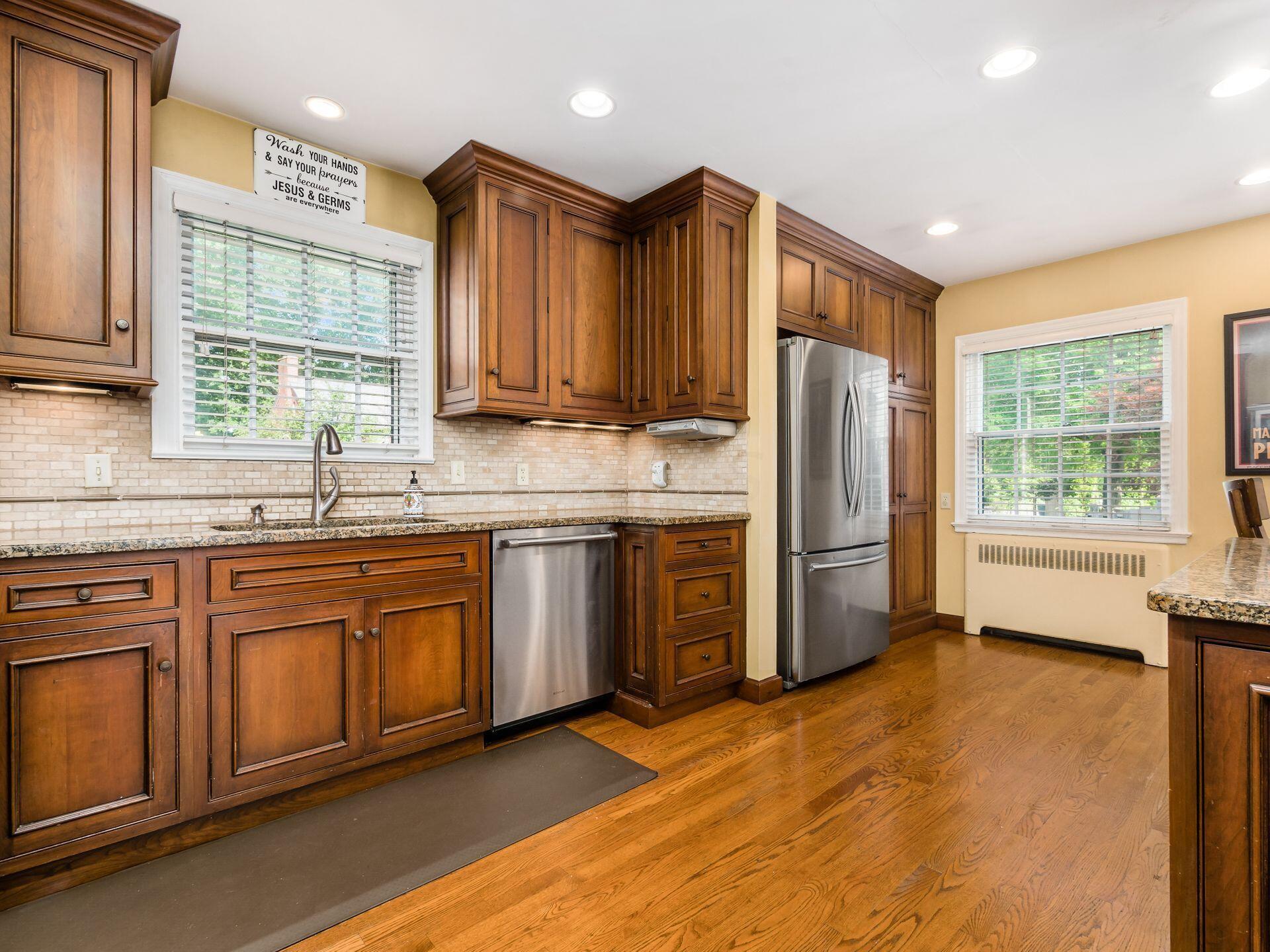 192 Nottingham Road Columbus, OH 43214 - Photo 2 of 39 Gallery Image 2