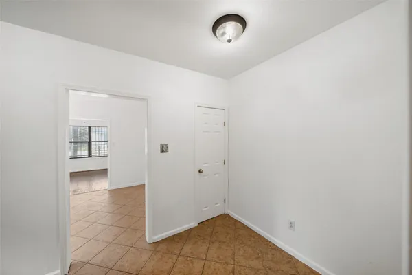 $1,195 | 406 Quitman Street, Unit 2, Houston, TX 77009